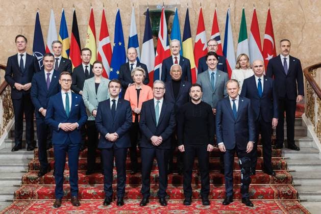 Europeans Leaders (Back row L-R) NATO secretary General Mark Rutte, Netherlands Prime Minister Dick Schoof, Sweden s Prime Minister Ulf Kristersson, Germany s Chancellor Olaf Scholz, Norway s Prime Minister Jonas Gahr Store, Czech Republic s Prime Minister Petr Fiala, Turkey s Minister of Foreign Affairs Hakan Fidan, (Middle row L-R) Spain s Prime Minister Pedro Sanchez, Denmark s Prime Minister Mette Frederiksen, European Commission President Ursula von der Leyen, European Council President Antonio Costa, Canada s Prime Minister Justin Trudeau, Italy s Prime Minister Giorgia Meloni, Romania s Interim President Ilie Bolojan, (Front row L-R) Finland s President Alexander Stubb, France s President Emmanuel Mac, in London on March 2, 2025. Eu ENG2025030218 UkrainianxPresidentialxPressxOff