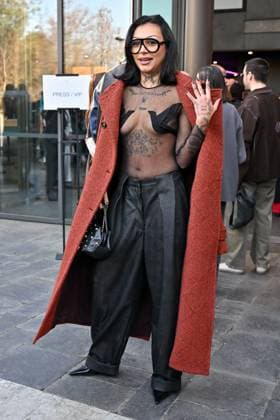 PFW Stella McCartney Outside Arrivals Ogee arriving at Stella McCartney show during Paris Fashion Week in Paris, France on March 5, 2025. Photo by Julien Reynaud APS-Medias ABACAPRESS.COM Paris France Copyright: xReynaudxJulien APS-Medias ABACAx