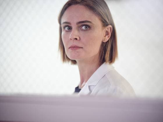 CONTINUE, Emily Deschanel, 2022. Lionsgate Films courtesy Everett CollectionMCDCONT LG010 PUBLICATIONXNOTxINxCANxCHNxFRAxITAxJPNxNORxPOLxRUSxESPxUKxUSA Copyright: xx MCDCONT LG010 MCDCONT_LG010_H