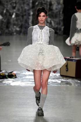 PFW - Cecilie Bahnsen Runway A model walks the runway during the Cecilie Bahnsen Womenswear Fall Winter 2025-2026 show as part of Paris Fashion at Palais De Tokyo on March 05, 2025 in Paris, France. Photo by Alain-Gil Gonzalez ABACAPRESS.COM Paris France  Copyright: xGonzalezxAlain-Gil ABACAx