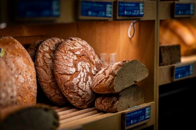 Bread in a display taken in Berlin, 22 01 2025 Berlin Germany Copyright: xAmreixSchulzx
