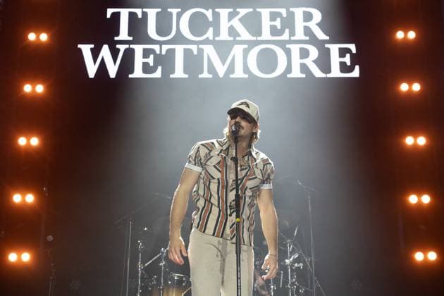 Bilder des Jahres 2025, Entertainment 03 März Entertainment Themen der Woche KW11 Entertainment Bilder des Tages Tucker Wetmore performs at Country 2 Country Music Festival 2025 Friday at O2 Arena, London, UK American singer-songwriter Tucker Wetmore performs at the Country 2 Country (C2C) Music Festival - O2 Arena, London, England, UK on Friday 14 March 2025., Credit:Justin Ng Avalon UK, England, London, O2 Arena Copyright: xJustinxNgx xAvalonx 0975804689