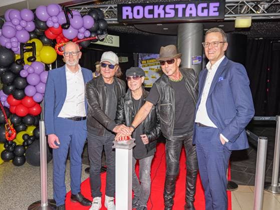 Hub of the Scorpions Airport Hannover Start at the opening of the Rockstage f l Maik Blötz, Matthias Jabs, Klaus Meine, Rudolf Schenker, Pro Dr Martin Roll Copyright: xBerndxGüntherx