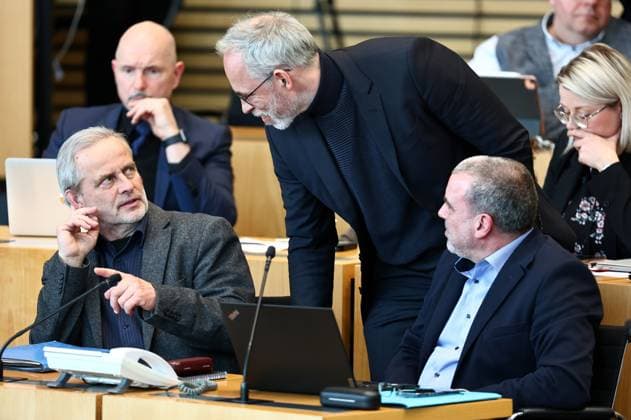 Plenary session Thuringian state parliament 20 03 2025, Erfurt, Thuringian state parliament, plenary hall, 12 plenary session, the subject of the negotiations is maintaining the debt brake of the Basic Law, averting historically unprecedented new federal debt at the request of the AfD parliamentary group in the picture Dr Frank Augsten, Roberto Kobelt and Dr Stefan Wogawa BSW