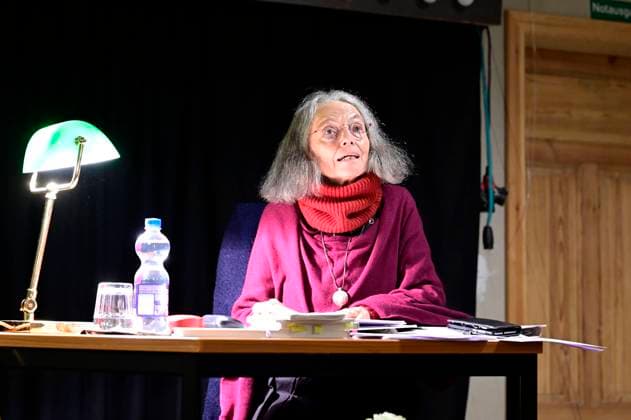 Blanche Kommerell at the reading on the occasion of her 75th birthday I am a child of love in the Old Synagogue Görlitz, 21 03 2025 Foto:xM.xWehnertx xFuturexImagex kommerell_5404