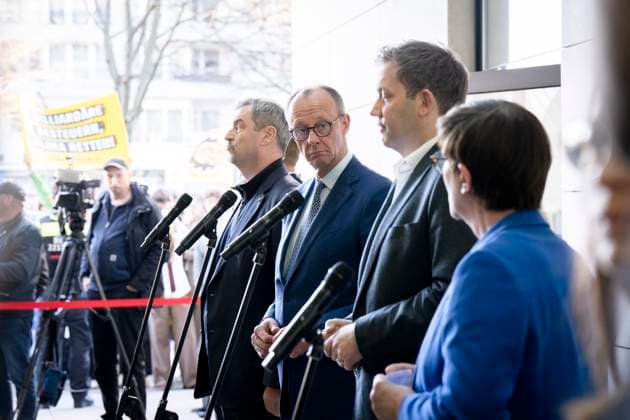 Friedrich Merz, Markus Söder, Lars Klingbeil, Saskia Esken Main negotiating group, governing coalition, Willy Brandt House, opening statement, party chairmen, CDU, Friedrich Merz, CSU, Prime Minister, Markus Söder, SPD, Lars Klingbeil, Saskia Esken Berlin Berlin GER