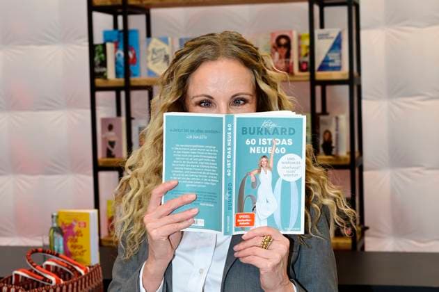 Katja Burkard before a talk about her book 60 is the new 60 at the bookable in Hall 4 at the Leipzig Book Fair 2025 at the Leipzig Exhibition Center, 29 03 2025 Foto:xM.xWehnertx xFuturexImagex burkard_5313