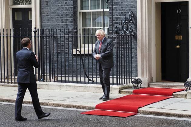 French President Emmanuel Macron visits UK PM Boris Johnson 10 Downing Street, London, UK - 18 June 2020. French President Emmanuel Macron in London to mark the 80th anniversary of Charles de Gaulle™s radio appeal to his countrymen to resist Nazi occupation, and to discuss Brexit with British Prime Minister Boris Johnson. London, England, UK on June 18, 2020. CAP JOR JOR London Greater London Great Britain Copyright: xNilsxJorgensen CapitalxPicturesx