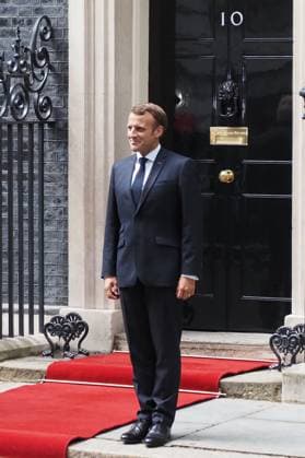 French President Emmanuel Macron visits UK PM Boris Johnson 10 Downing Street, London, UK - 18 June 2020. French President Emmanuel Macron in London to mark the 80th anniversary of Charles de GaulleÕs radio appeal to his countrymen to resist Nazi occupation, and to discuss Brexit with British Prime Minister Boris Johnson. London, England, UK on June 18, 2020. CAP JOR JOR London Greater London Great Britain Copyright: xNilsxJorgensen CapitalxPicturesx