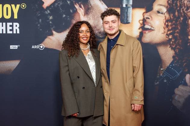 Premiere of the documentary series Max Joy Komm näher Joy Denalane and Isaiah Naledi Herre at the premiere of the documentary series Max Joy Komm näher at the Astor Film Lounge on 07 05 2025 in Berlin Copyright: xEventpressxKochanx