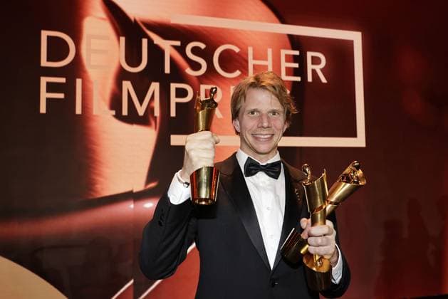 Tim Fehlbaum, the winner with his Lola statue at the German Film Award ceremony on 9 05 2025 in Berlin German Film Award 2025 in Berlin Winner at the aftershow party