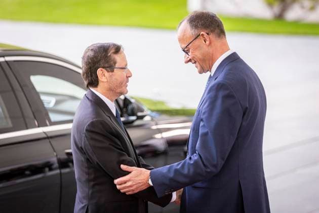 R L Friedrich Merz CDU , Federal Chancellor, receives Isaac Herzog, President of Israel, at the Federal Chancellery in Berlin, 12 05 2025 Berlin Germany Copyright: xAmreixSchulzx