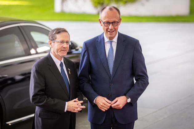 R L Friedrich Merz CDU , Federal Chancellor, receives Isaac Herzog, President of Israel, at the Federal Chancellery in Berlin, 12 05 2025 Berlin Germany Copyright: xAmreixSchulzx