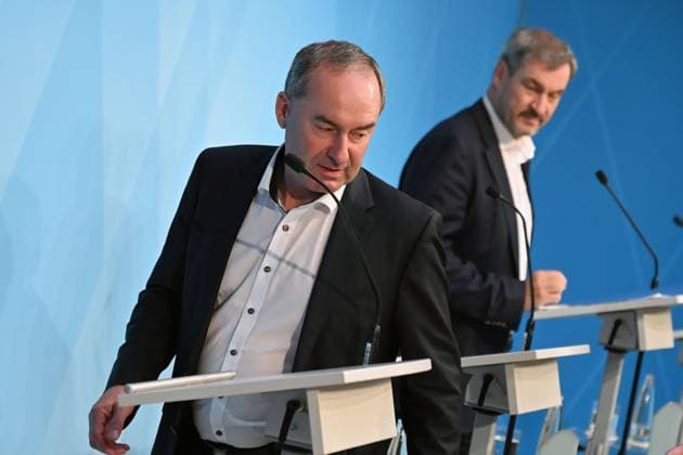from left Hubert AIWANGER Free Voters, Bavarian Minister of Economic Affairs, Markus SOEDER State Premier of Bavaria and CSU Chairman, press conference after the Defense and Rust Summit on 15 May 2025 at Prinz Carl Palais in Munich