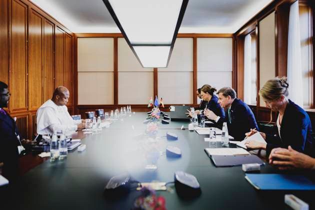 R L Johann Wadephul CDU , Federal Foreign Minister, and Samuel Okudzeto Ablakwa, Foreign Minister of Ghana, photographed during the UN Peacekeeping Ministerial 2025 Berlin, 13 05 2025 Photographed on behalf of the Federal Foreign Office Berlin Germany Copyright: xFlorianxGaertner AAx