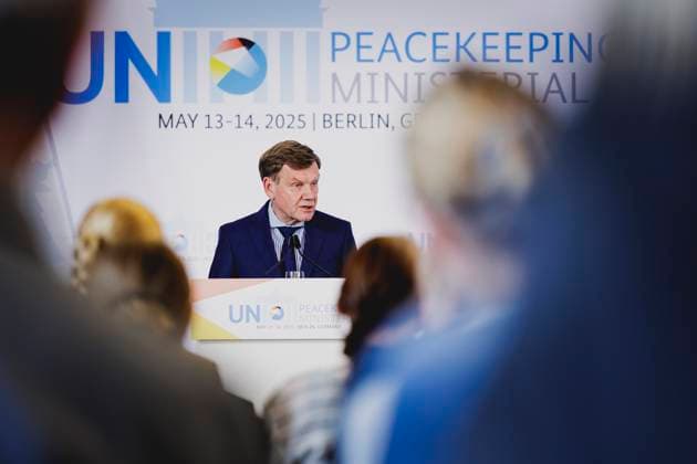 Johann Wadephul CDU , Federal Foreign Minister, photographed during a press conference on the UN Peacekeeping Ministerial 2025 Berlin, 14 05 2025 Photographed on behalf of the Federal Foreign Office Berlin Germany Copyright: xFlorianxGaertner AAx