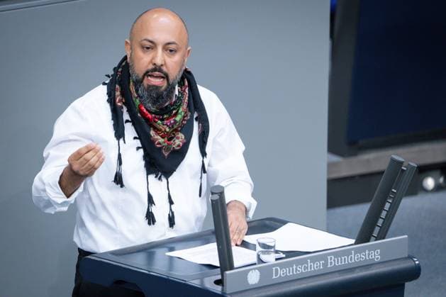 German Bundestag, 7th plenary session Ferat Kocak The Left in portrait during his speech on the agenda item Reform of immigration policy at the 7th session of the German Bundestag in Berlin, 22 05 2025 Berlin Berlin Germany