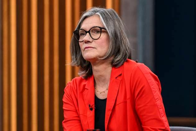 GER, Berlin, Studio, guest of Caren Miosga, Polittalk, TV, format, with presenter, NDR, Das Erste, from Adlershof at Studio 20, in the picture from left Christiane Benner, First Chairwoman of IG Metall, 25 05 2025 Copyright: HMBxMedia UwexKoch