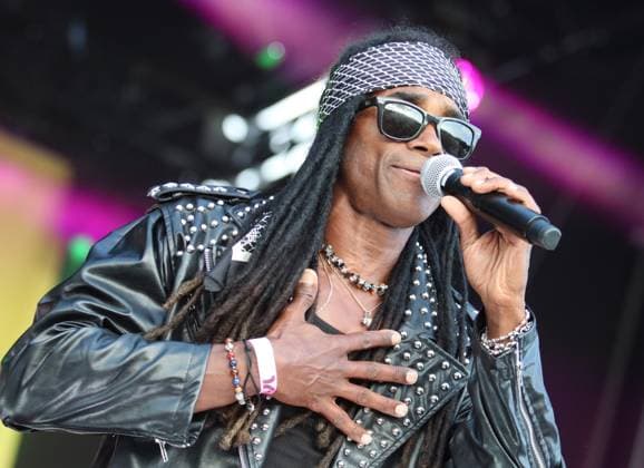 Fab Morvan aka Milli Vanilli performance at the 90s 2000s Olymp on 30 05 2025 in Berlin Copyright: xmix1x xMatthiasxBaranx