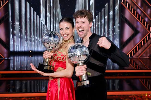 Professional dancer Ekaterina Leonova and professional dancer Valentin Lusin win the Lets Dance Profi Challenge 2025 at the MMC Studios Ossendorf Cologne, 30 05 2025 NRW Germany Copyright: xChristophxHardtx