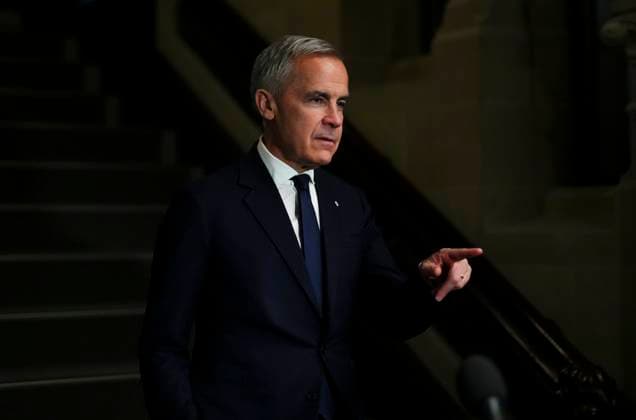 June 4, 2025, Ottawa, On, CANADA: Prime Minister Mark Carney arrives to a caucus meeting on Parliament Hill in Ottawa on Wednesday, June 4, 2025. Ottawa CANADA  - ZUMAc35_ 20250604_zaf_c35_017 Copyright: xSeanxKilpatrickx