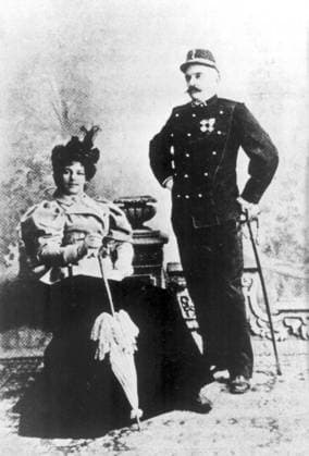 Mata Hari Spy, Courtesan, Exotic ones Dancer 1876 1917 at 1900, Paris, France the Dutch Exotic ones Dancer and Courtesan Mata Hari at Picture with their Husband, a Dutch Naval Officer Rudolf Macleod Mata Hari was the stage name from Ma  Copyright: xUnitedxArchivesx xkpaxKeystonex 19000101_nin_k09_046