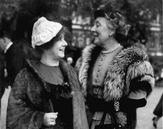 Heirs Heiress Members of Royal Family Celebrities 7 July 1953 Garden party the Royal Society of Literature in No 11 the 130 Years Old Royal Society of Literature GAB Today Afternoon a Garden party at the Site the Downing Street No 11 to the Par  Copyright: xUnitedxArchivesx xkpaxKeystonex 19530707_baf_k09_048