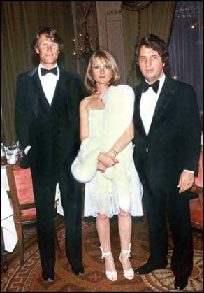 Retro Todesfälle von Kris Kristofferson Archiv KRIS KRISTOFFERSON, ISABELLE HUPPERT und MICHAEL CIMINO PRÄSENT DIE Tor VON PARADIS Au FESTIVAL von Cannes IN 1981 Cannes Frankreich  Copyright: xANGELI-RINDOFFx xBESTIMAGExANGELI-RINDOFFx xBESTIMAGEx