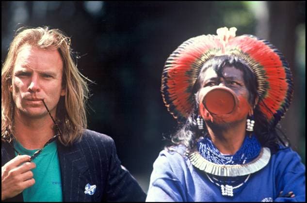 Archiv Sting und der Führer INDIANER VON BRESIL RAONI METUKTIRE IN Frankreich IN 1989 Frankreich  Copyright: xAGENCEx xBESTIMAGExAGENCEx xBESTIMAGEx