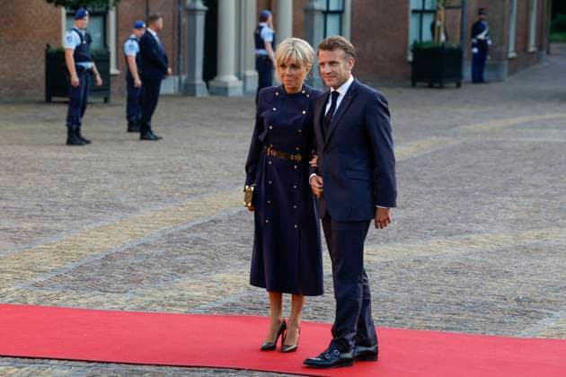 French president Emmanuel Macron and his wife Brigitte Macron attends a social dinner as part of the NATO Summit at the World Forum in The Hague, the Netherlands, 24 June 2025. The Netherlands hosts the NATO Summit in The Hague on 24 and 25 June. NATO Summit in The Hague !ACHTUNG: NUR REDAKTIONELLE NUTZUNG! Copyright: xJ.J.Guillenx GRAF3998 20250624-55017224469_1
