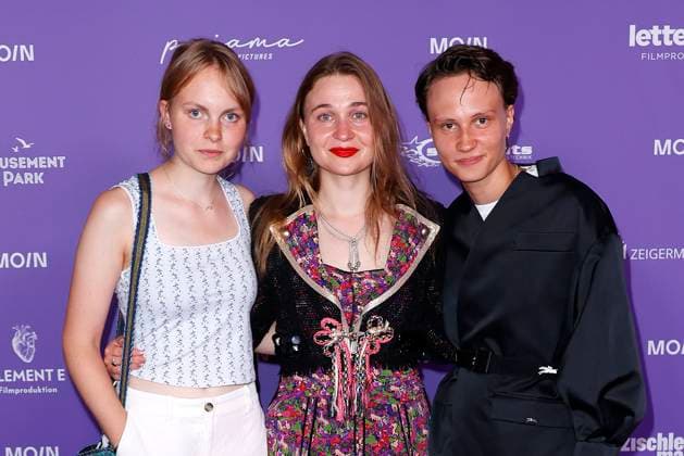 Vera Fay, Hille Norden and Luna Jordan at the Moin Midsummer Festival of the Film Fund of Hamburg and Schleswig-Holstein on 24 06 2025 in Hamburg Moin Midsummer Festival 2025 in Hamburg