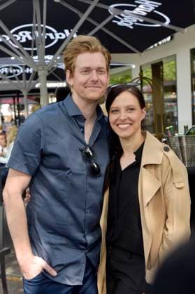 Johannes Heinrichs and Nadja Jo Klapper at the presentation of Tiergarten Burger at Hard Rock Cafe Berlin, 24 06 2025 Foto:xM.xBehrensx xFuturexImagex burger_5609