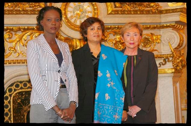 RAMA YADE, TASLIMA NASREEN, JULIA KRISTEVA RAMA YADE AWARDS THE SIMONE DE BEAUVOIR PRIZE TO TASLIMA NASREEN AT THE QUAI DORSAY Paris France  Copyright: xALAINxGUIZARDx xBESTIMAGExALAINxGUIZARDx xBESTIMAGEx