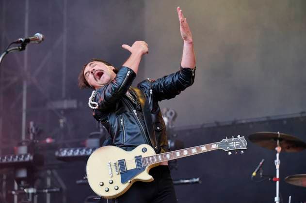 Adam Grahn from Royal Republic live at the Summerside Festival 2025 at Grenchen Airfield, 27 06 2025 Foto:xP.xFrauchigerx xFuturexImagex summerside_5616