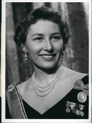 Heirs Heiress Members of Royal Family Celebrities 1958 – their Royal Highness Princess Astrid from Norway 25 Years on 12 February 1958 the Photo shows the First Picture from Princess Astrid to the Death their Grandfather King Haakon VII  Copyright: xUnitedxArchivesx xkpaxKeystonex 19600112_baf_k09_1875