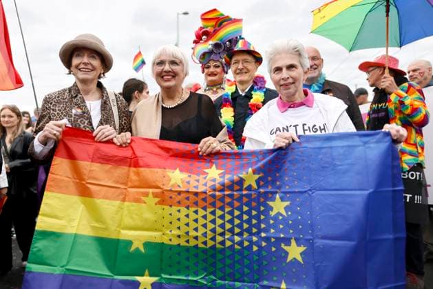 Colognes Mayor Henriette Reker non-party, politician Claudia Roth Green Party, politician Karl Lauterbach SPD and politician Marie Agnes Strack Zimmermann FDP at the annual CSD parade as part of Cologne Pride 2025 in Cologne, 06 07 2025 NRW Germany Copyright: xChristophxHardtx