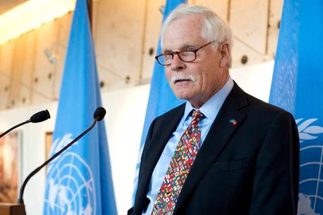Info Ted Turner, CNN founder, hospitalized Ted Turner attends a UN meeting in Geneva May 13, 2014 Ted Turner left Chairman of the Board, Chairman, Turner Enterprises, Founder of CNN with Michael M ller right acting Director General of the UN Office at Geneva during visit to the Palais des Nations, Geneva of the Board of the UN Foundation 13 Ma  Copyright: xUNxPhotoxviaxBestimagexUNxPhotoxviaxBestimagex