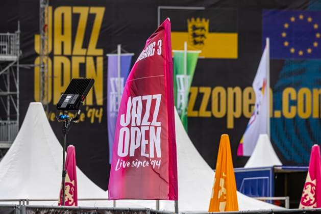 jazzopen stuttgart 2025 opens In the evening, the first concert starts in the cour dhonneur of the New Palace Headlines this year are Herbie Hancock, Kraftwerk, Kylie Minogue and Lionel Richie With 60,000 tickets sold, the event is as good as sold out 07 07 2025 Stuttgart, Baden Württemberg, Germany