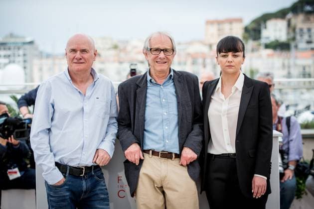 Dave Johns, Ken Loach and Hayley Squires at the photocall for the film Daniel Blake at the 69th Cannes International Film Festival on may 13th, 2016 Photocell for the film Daniel Blake during 69th Cannes film Festival on may 13th, 2016 Cannes  Copyright: xBORDE-MOREAUx xBESTIMAGExBORDE-MOREAUx xBESTIMAGEx