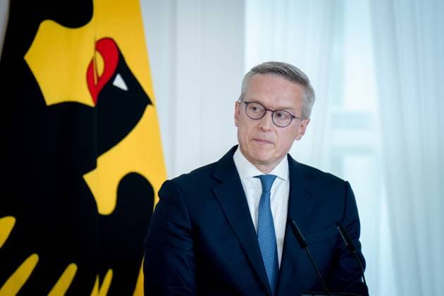 Karsten Wildberger, Federal Minister Schloss Bellevue, Berlin, Presentation of the final report for an effective state, Karsten Wildberger, Federal Minister for Digitalization and State Modernization Berlin Berlin GER