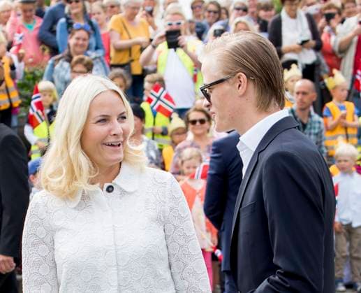 Princess Mette Marit, her son Marius Borg Hoiby The Royal Family of N  Copyright: xRoyalportraitsxEurope BernardxRubsamenx xBestimagexRoyalportraitsxEurope BernardxRubsamenx xBestimagex