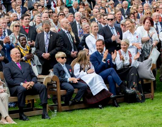The Norwegian royal family attends a garden party at the Royal Palace in Oslo o  Copyright: xRoyalportraitsxEurope BernardxRubsamenx xBestimagexRoyalportraitsxEurope BernardxRubsamenx xBestimagex