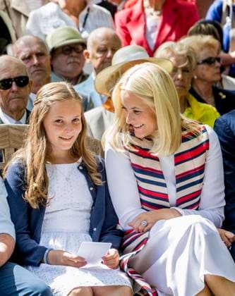 Info Princess Ingrid Alexandra of Norway turns 18 on January 21 Princess Ingrid Alexandra, Princess Mette Marit The Royal Family celebrates Queen Sonja of Norways 80th birthday at the Queen Sonja Art Gallery at the Palace Stables in Oslo, July 4, 2017 Oslo Norway  Copyright: xRoyalportraitsxEurope BernardxRubsamenx xBestimagexRoyalportraitsxEurope BernardxRubsamenx xBestimagex