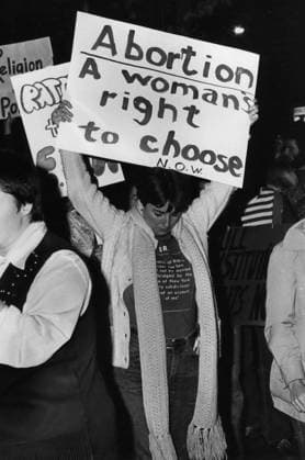 Demonstrations Sept 09, 1976 Demonstrator for the Legalization the Abortion on UN the first Ford Carter Television debate the Womens liberation movement Philadelphia New York New York U S  Copyright: xUnitedxArchivesx xkpaxKeystonex 19760909_baf_k09_096 !ACHTUNG AUFNAHMEDATUM GESCHÄTZT!