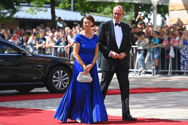 Federal Chancellor Friedrich MERZ with wife Charlotte MERZ Opening of the Bayreuth Richard Wagner Festival 2025 Red carpet on 25 07 2025 Grueneer Huegel,