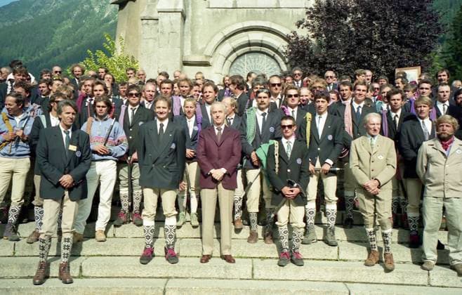 Archives Edouard Balladur and his wife Marie Josèphe Delacour at the Chamonix Guides Festival August 15, 1993 Jean Claude Woestelandt Bestimage Chamonix France  Copyright: xJEAN-CLAUDExWOESTELANDTx xBESTIMAGExJEAN-CLAUDExWOESTELANDTx xBESTIMAGEx