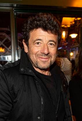 Patrick Bruel pose lors de la remise du prix littéraire La Closerie des Lilas à la Closerie des Lilas à Paris, le 18 avril 2023. Le prix littéraire de la Closerie des Lilas a été décerné à la romancière Y. Ghata pour Le Testament du prophète . Fille de l écrivaine V.Khoury-Ghata, elle a étudié l histoire de l art à la Sorbonne et à l école du Louvre. Son premier roman La nuit des calligraphes (2004), a été remarqué par la critique et traduit dans plusieurs langues. Le Testament du prophète raconte le retour d une romancière de renom dans le village où elle est née et le rejet qu elle subit, accusée d avoir sali la réputation des villageois et leurs familles dans ses livres. La lauréate est l invitée pendant un an (à concurrence de 3.  Copyright: xPierrexPerusseaux xBestimagexPierrexPerusseaux xBestimagex