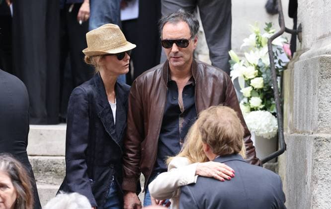 Vanessa Paradis and her husband Samuel Benchetrit Celebrity outings at the funeral of Jane Birkin at Saint Rochs church in Paris On July 24th 2023 Jacovides KD Niko Bestimage Funerals of the french singer Jane Birkin at Saint Rochs church in Paris On July 24th 2023 Paris France  Copyright: xJacovides-KDxNikox xBestimagexJacovides-KDxNikox xBestimagex