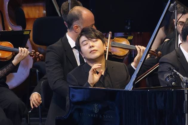 10 08 2025, West Eastern Divan Orchestra, Daniel Barenboim, conductor, and Lang Lang, pianist, in concert live at Waldbühne, Berlin, Berlin