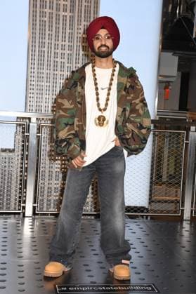 NEW YORK, NY- AUGUST 18: Diljit Dosanjh visits the Empire State Building to Celebrate his 2025 Dil-Luminati Tour on August 18, 2025 in New York City. Copyright: xMediaPunchx